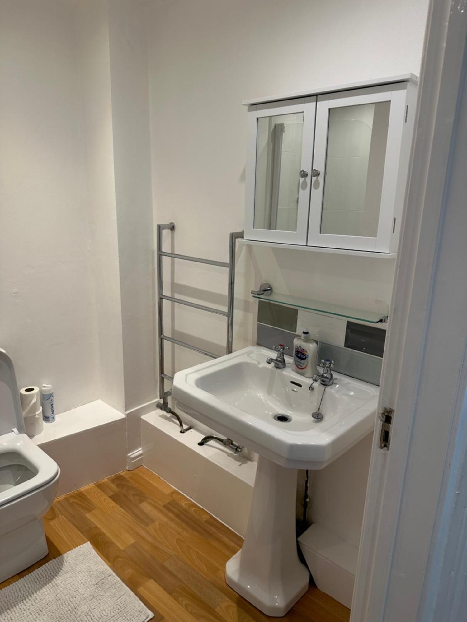 Lovely Two Bedroom Flat Thamesmead  エクステリア 写真